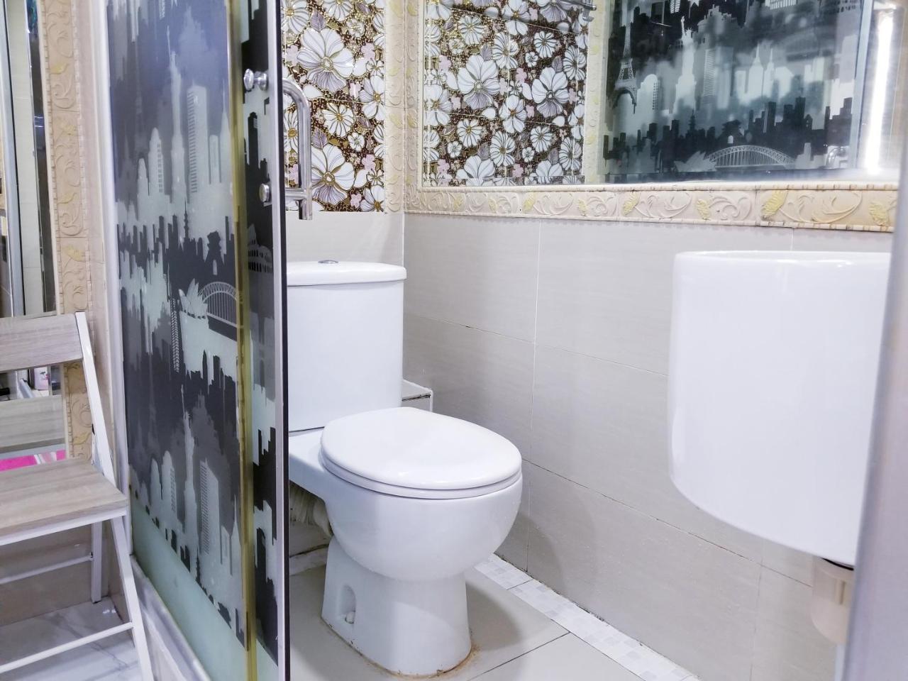 Longwin Hostel Гонконг Екстер'єр фото